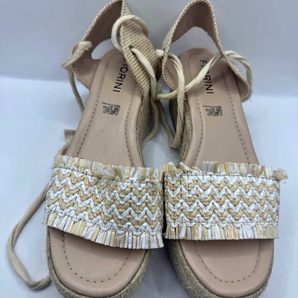 Women's Sandals Size 7.5 Ivory Ankle Tie